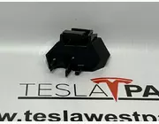 Направляющая бампера переднего, нижняя правая Tesla Model S, 1072914-00-B